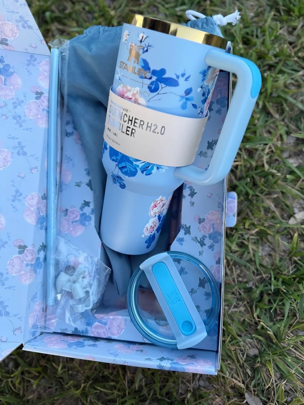 Stanley Quencher H2.0 Tumbler - Blue Floral